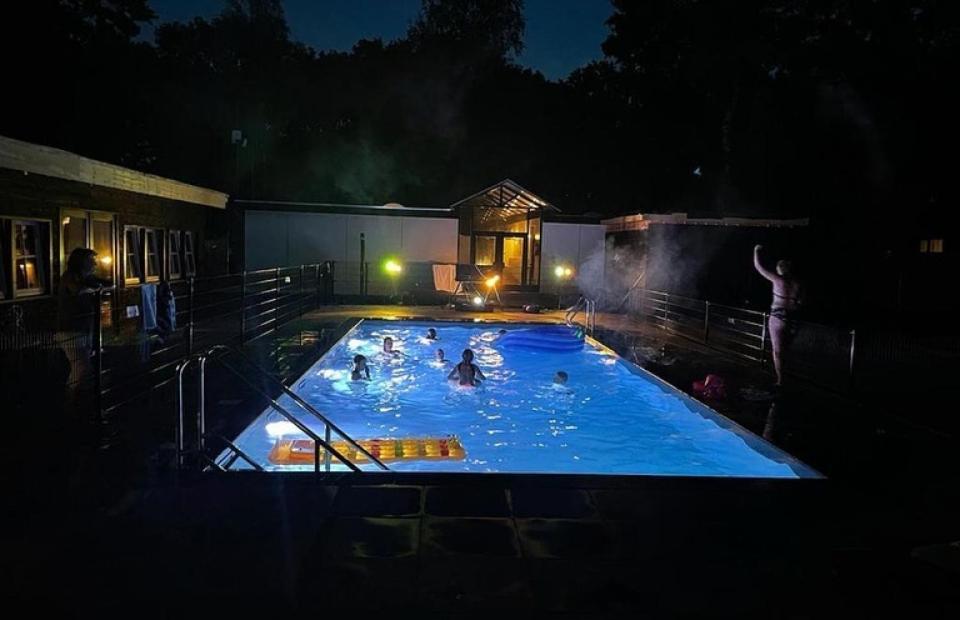 Camping De Vinkenkamp Lieren 外观 照片