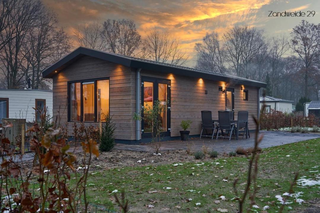 Camping De Vinkenkamp Lieren 外观 照片
