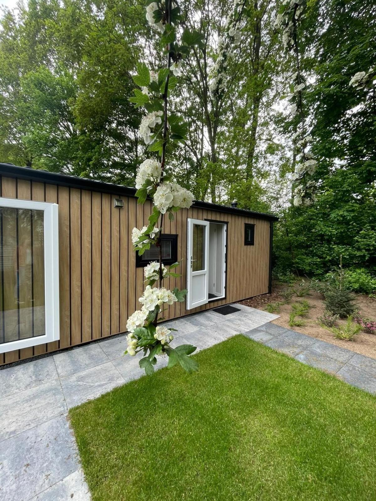 Camping De Vinkenkamp Lieren 外观 照片